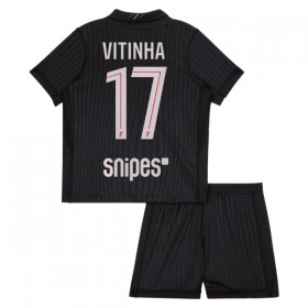 Paris Saint-Germain Vitinha 17 Jordan Børn 4.sæt 2025-26 Kortærmet(+ Korte bukser)