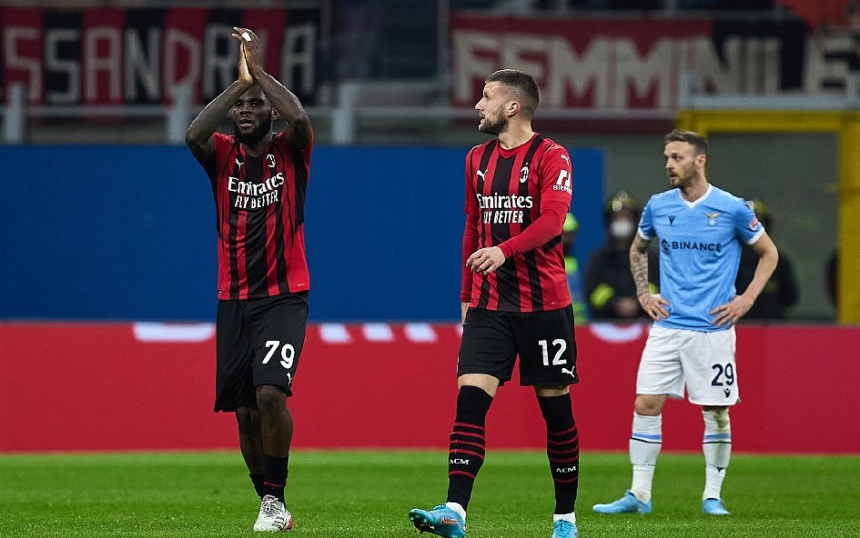 Fra 0-1 til 2-1 topper AC Milan igen
