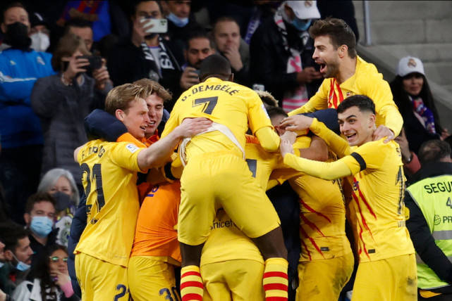 Barcelona bryder endelig fortryllelsen for at vinde mod Real Madrid